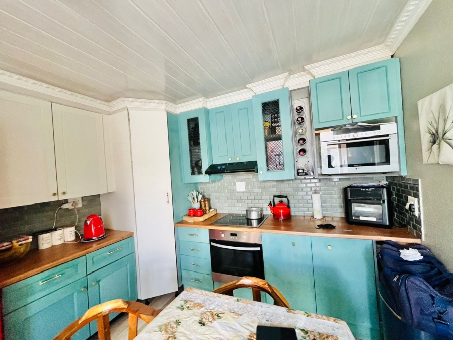 4 Bedroom Property for Sale in Bloemside 3 Free State